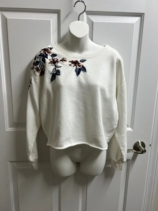 Abercrombie & Fitch sweatshirt women Cream Floral Embroidered Cropped Sweatshirt - Picture 1 of 5